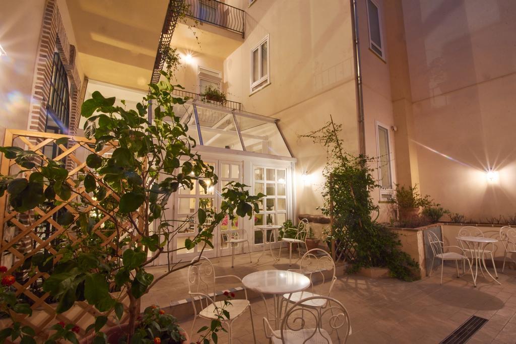 Cas'E Charming House Otel Caserta Dış mekan fotoğraf